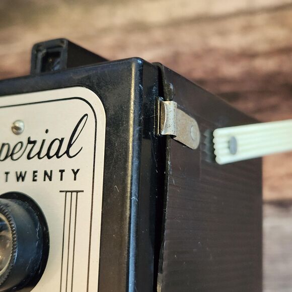 Imperial 620 Six Twenty Snapshot Box Camera Handle MCM Shelf Decor Untested VTG - Picture 7 of 7